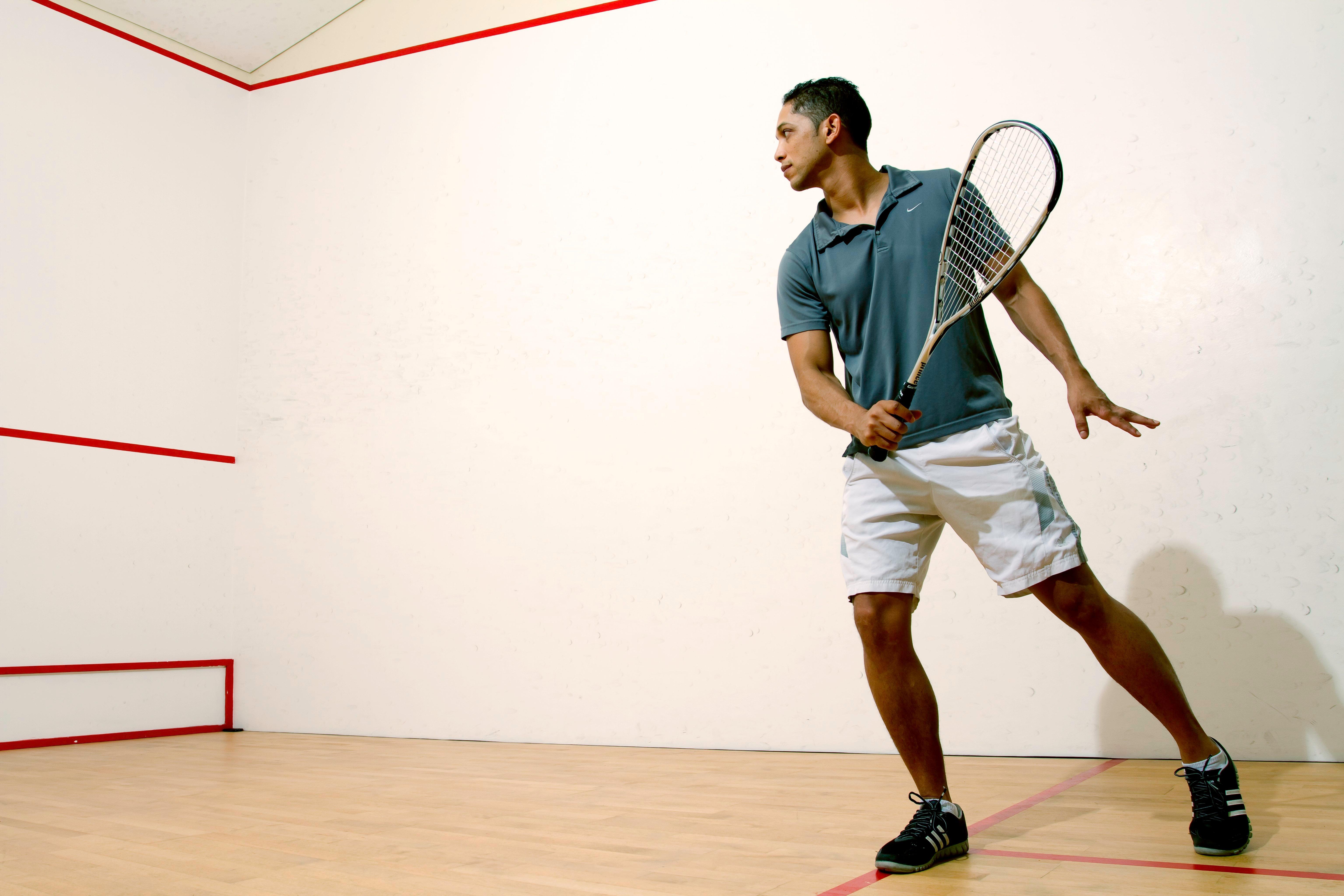 Intercontinental Bahrain, An Ihg Hotel Manama Exterior photo A squash player