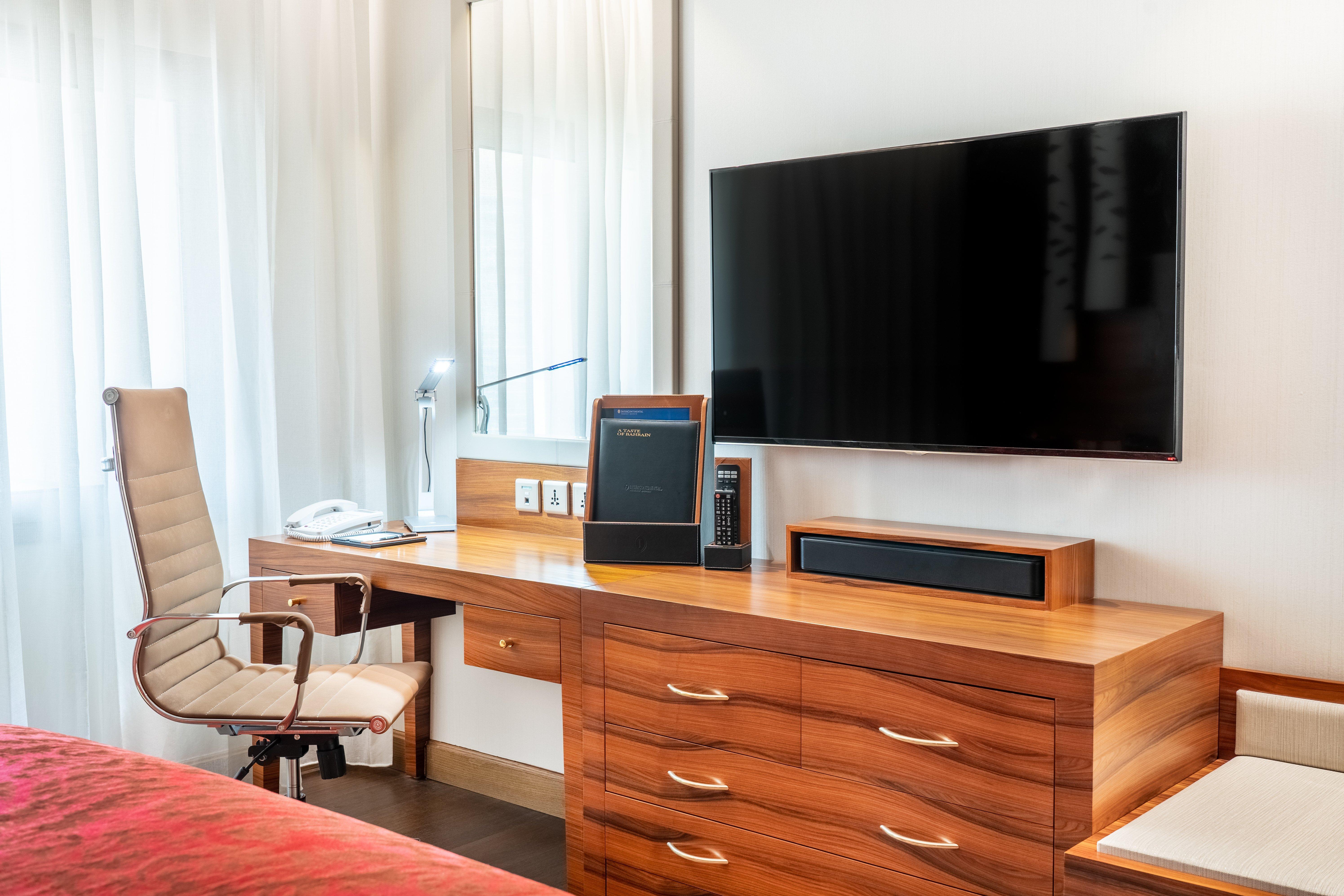 Intercontinental Bahrain, An Ihg Hotel Manama Exterior photo A television set